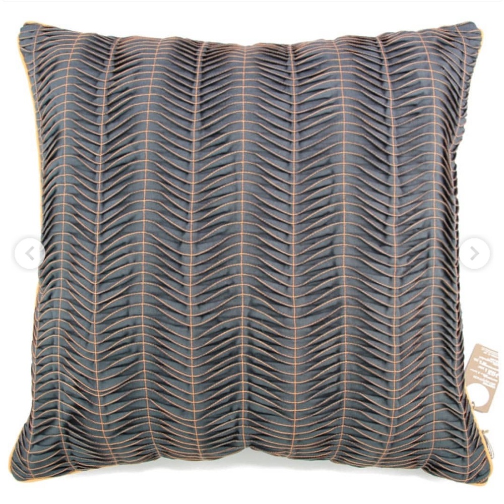 Set/2 New! 24" x 24" Anthracite Pleating Throw Pillow Covers Linen Shams